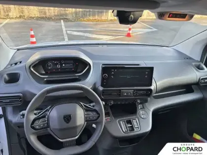 Photo 66 Peugeot Partner  FGN DIESEL 130 CH M AUT