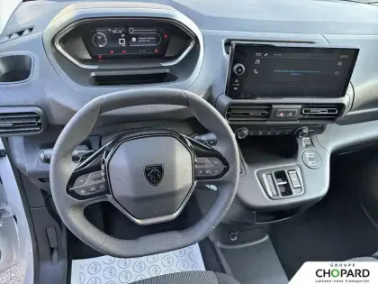 Photo 17 Peugeot Partner  FGN DIESEL 130 CH M AUT