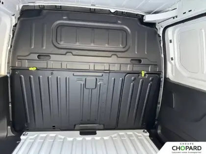 Photo 38 Peugeot Partner  FGN DIESEL 130 CH M AUT