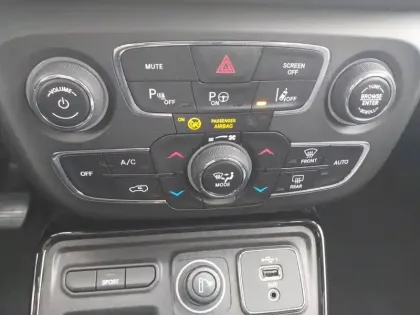 Photo 48 Jeep Compass Gén. II Ph1 Limited 5