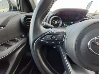 Photo 40 Toyota Yaris  Hybride 116h