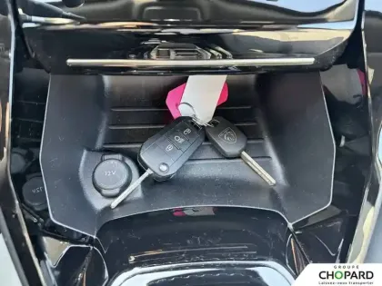 Photo 20 Peugeot 2008  BlueHDi 130 S&S EAT8