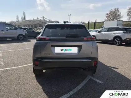 Photo 98 Peugeot 2008  BlueHDi 130 S&S EAT8