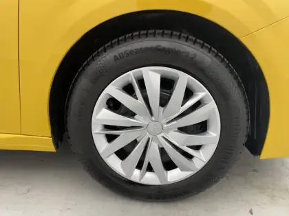 Photo 47 Peugeot 208 Gén. II Ph1 NG Like 5