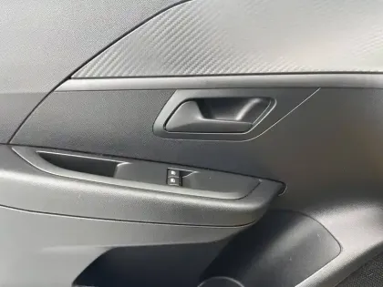 Photo 57 Peugeot 208 Gén. II Ph1 NG Like 5