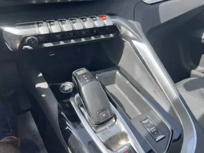 Photo 18 Peugeot 3008  BlueHDi 130ch S&S EAT8