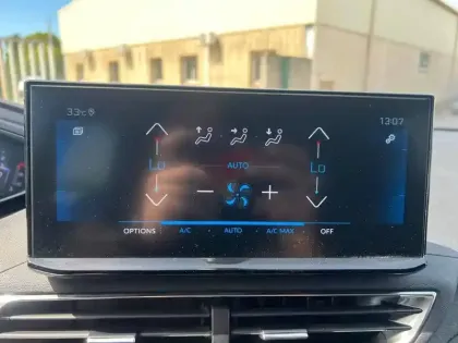 Photo 14 Peugeot 3008  BlueHDi 130ch S&S EAT8