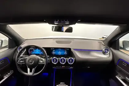 Photo 16 Mercedes GLA  200 d 8G-DCT