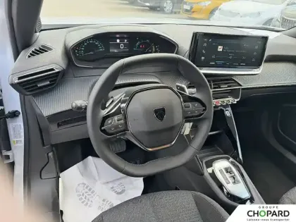 Photo 49 Peugeot 2008  Hybrid 145 e-DCS6