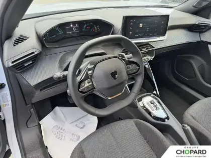 Photo 43 Peugeot 2008  Hybrid 145 e-DCS6