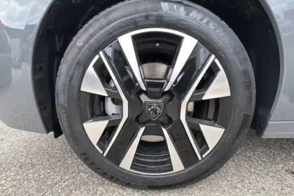 Photo 26 Peugeot 208  Hybrid 110 ch e-DCS6