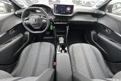 Photo 10 Peugeot 208  Hybrid 110 ch e-DCS6