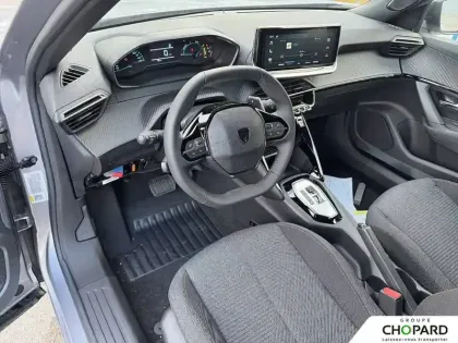 Photo 43 Peugeot 2008  Hybrid 145 e-DCS6