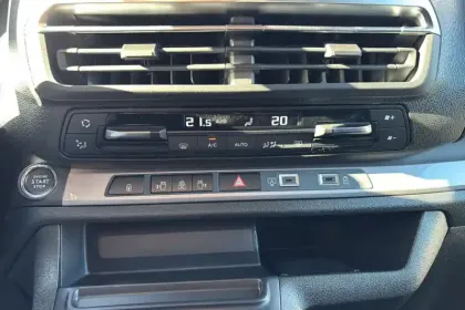 Photo 84 Citroën Spacetourer  M Diesel 180 ch Automatique