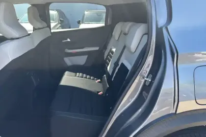 Photo 10 Citroën C3 Aircross  Hybride 145 e-DCS6