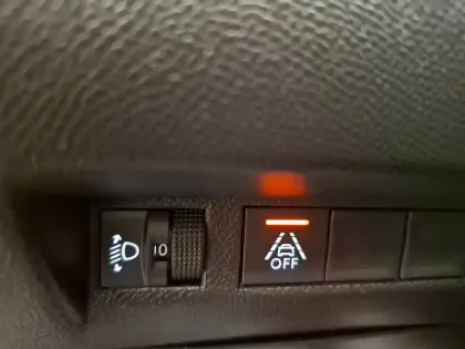 Photo 59 Peugeot 2008  PureTech 130 S&S BVM6