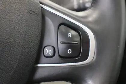 Photo 16 Renault Captur  TCe 150 FAP EDC