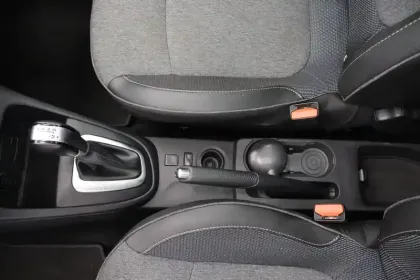Photo 34 Renault Captur  TCe 150 FAP EDC