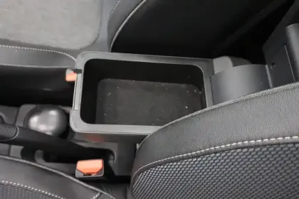 Photo 36 Renault Captur  TCe 150 FAP EDC