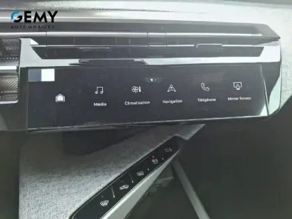 Photo 13 Peugeot 3008  Electrique 210 ch 73 kWh