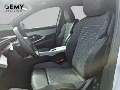 Photo 8 Peugeot 3008  Electrique 210 ch 73 kWh