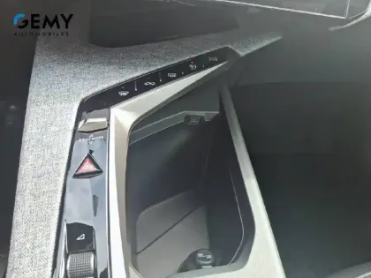 Photo 14 Peugeot 3008  Electrique 210 ch 73 kWh