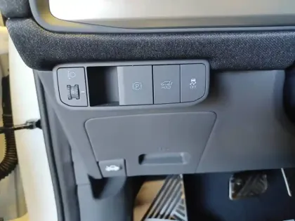 Photo 77 Kia Ev3  81.4 kWh 204 ch