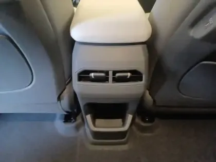 Photo 94 Kia Ev3  81.4 kWh 204 ch