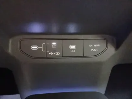 Photo 137 Kia Ev3  81.4 kWh 204 ch