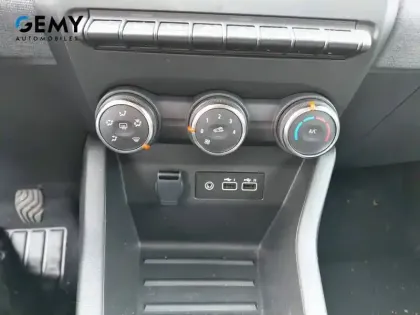 Photo 49 Renault Clio Gén. V (BJA) Ph2 Evolution 5