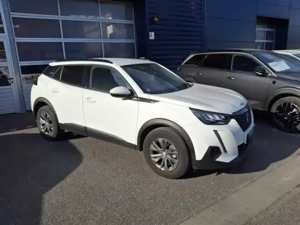 Photo 8 Peugeot 2008  PureTech 130 S&S BVM6