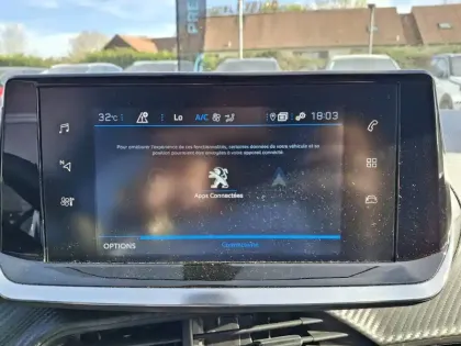 Photo 19 Peugeot 2008  PureTech 130 S&S BVM6