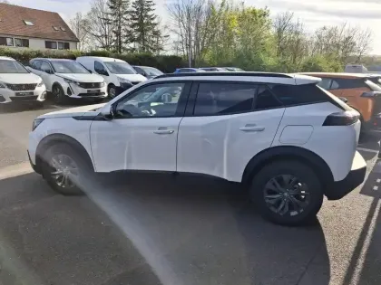 Photo 10 Peugeot 2008  PureTech 130 S&S BVM6