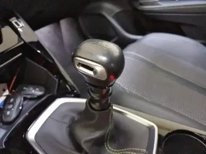 Photo 13 Peugeot 208  BlueHDi 100 S&S BVM6