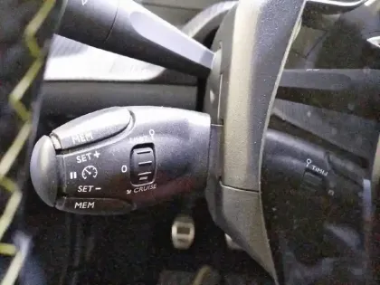 Photo 25 Peugeot 208  BlueHDi 100 S&S BVM6