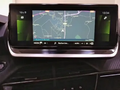 Photo 18 Peugeot 208  BlueHDi 100 S&S BVM6