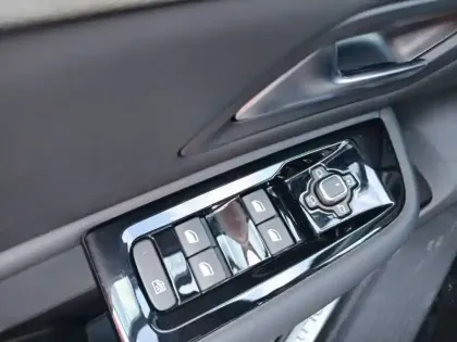 Photo 14 Citroën C5  X Hybride Rechargeable 225 S&S e-EAT8