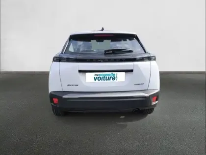 Photo 44 Peugeot 2008  Hybrid 110 e-DCS6