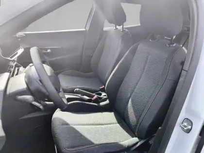 Photo 50 Peugeot 2008  Hybrid 110 e-DCS6