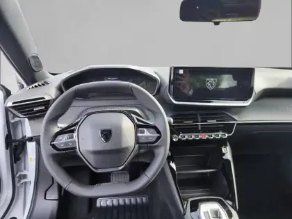 Photo 27 Peugeot 2008  Hybrid 110 e-DCS6