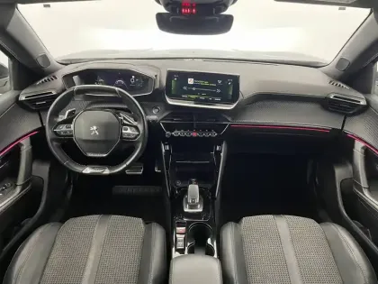 Photo 125 Peugeot 2008  PureTech 130 S&S EAT8