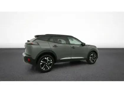 Photo 8 Peugeot 2008  PureTech 130 S&S EAT8