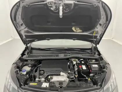 Photo 83 Peugeot 2008  PureTech 130 S&S EAT8