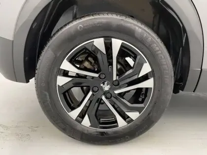 Photo 18 Peugeot 2008  PureTech 130 S&S EAT8