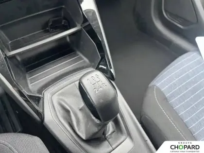 Photo 11 Peugeot 208  PureTech 75 S&S BVM5