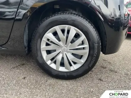 Photo 10 Peugeot 208  PureTech 75 S&S BVM5