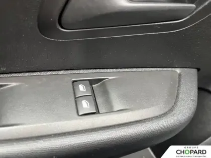 Photo 32 Peugeot 208 Gén. II Ph1 NG Like 5