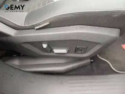 Photo 27 Peugeot 3008  Hybrid 145 e-DCS6