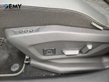 Photo 11 Peugeot 3008  Hybrid 145 e-DCS6