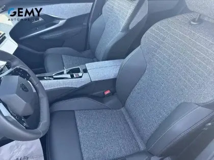 Photo 57 Peugeot 3008  Hybrid 145 e-DCS6